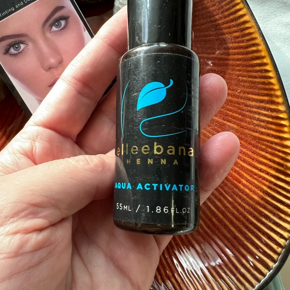 NEW Elleebana Brow Henna, Natural Brown & Aqua Activator Brow Henna PH Solution - Picture 9 of 14